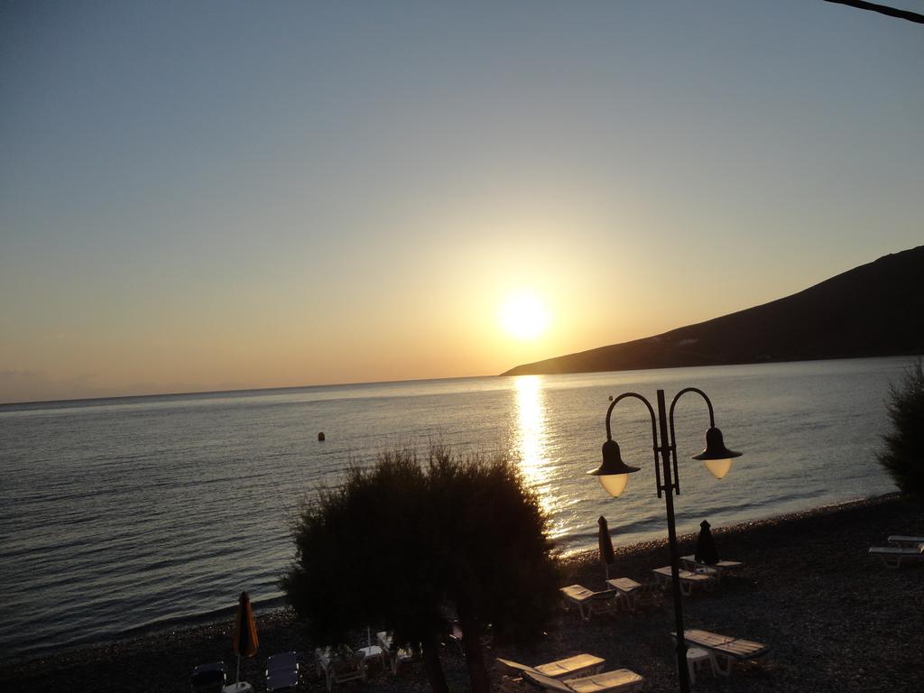 Pavlos Rooms Livadia  Exterior foto