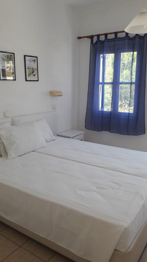 Pavlos Rooms Livadia  Exterior foto
